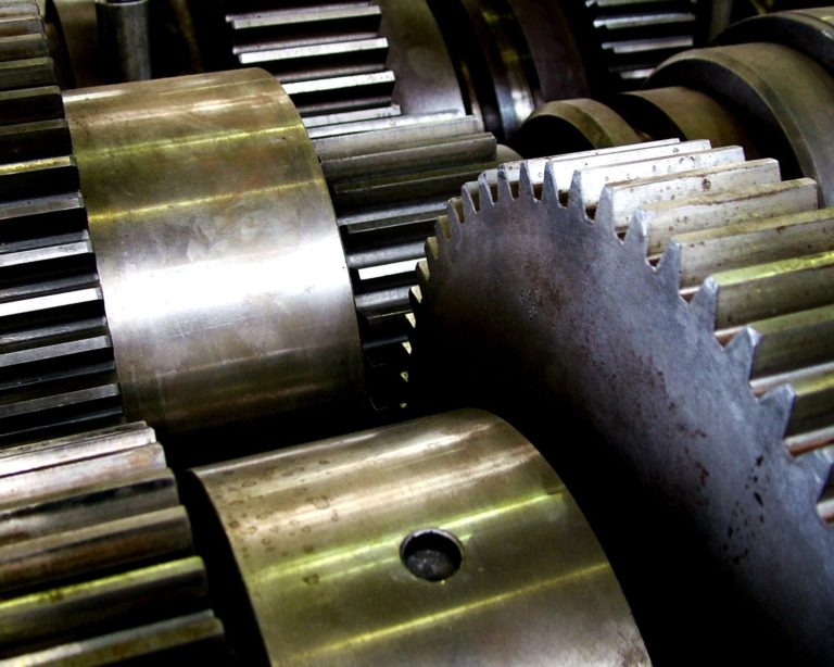 Indústria de bebida alcoólica oscila em agosto e sofre forte queda