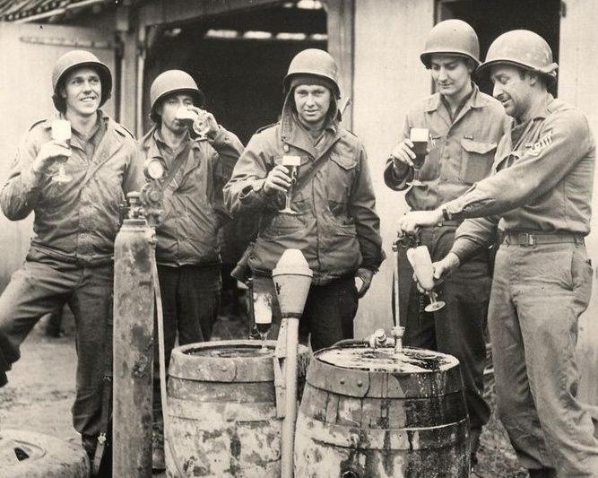 soldados americanos cerveja segunda guerra islândia
