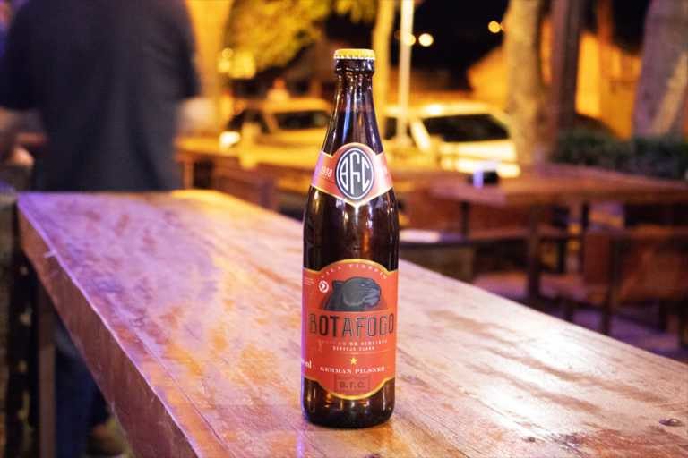 Walfänger e Botafogo-SP: A rara parceria entre um time e uma artesanal