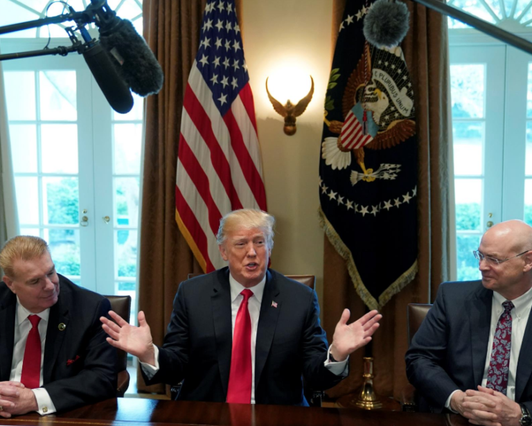 Cadeia cervejeira demite 40 mil nos EUA por culpa de taxa de Trump