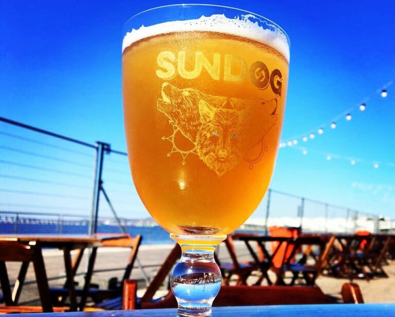 Entrevista: Cervejaria aposta em filosofia, memória e rótulos milenares