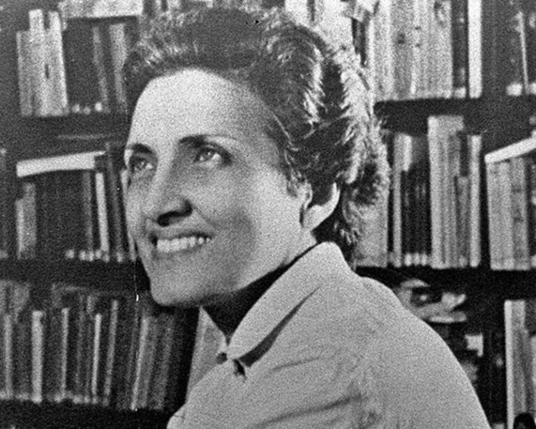 A poetisa e a grumixama: A sutil união entre uma cerveja e a 1ª grande escritora brasileira