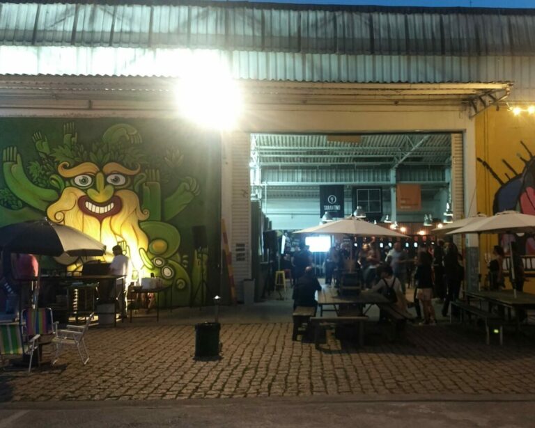 Os 2 lados da ponte: Tarantino faz 1 ano celebrando diversidade e capital humano