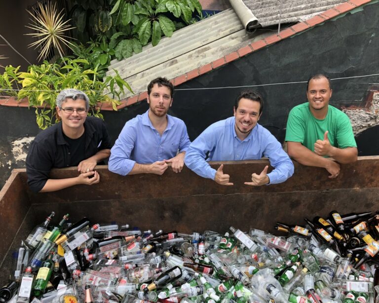 Entrevista: Setor cervejeiro sofre com vidro, mas trilha caminho sustentável “sem volta”