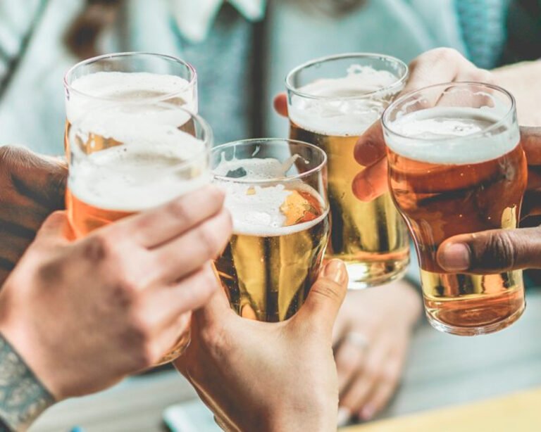 Pesquisa do Guia mostra que brasileiro prefere brindar com a família em momentos especiais