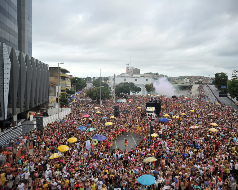 Consumidores de BH mantêm confiança no setor, mas veem Backer com cautela