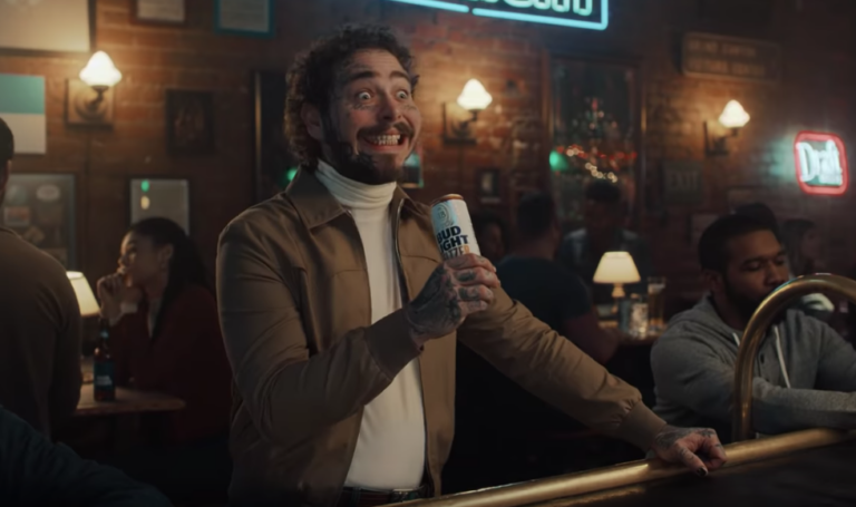 Super Bowl tem cerveja como protagonista na torcida e nas telas