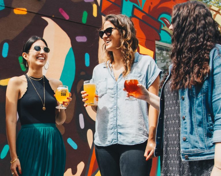 Balcão da Nadhine: Crise, criatividade e diversidade