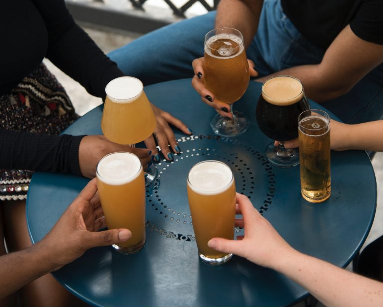 Balcão da Nadhine: Cerveja e liberdade