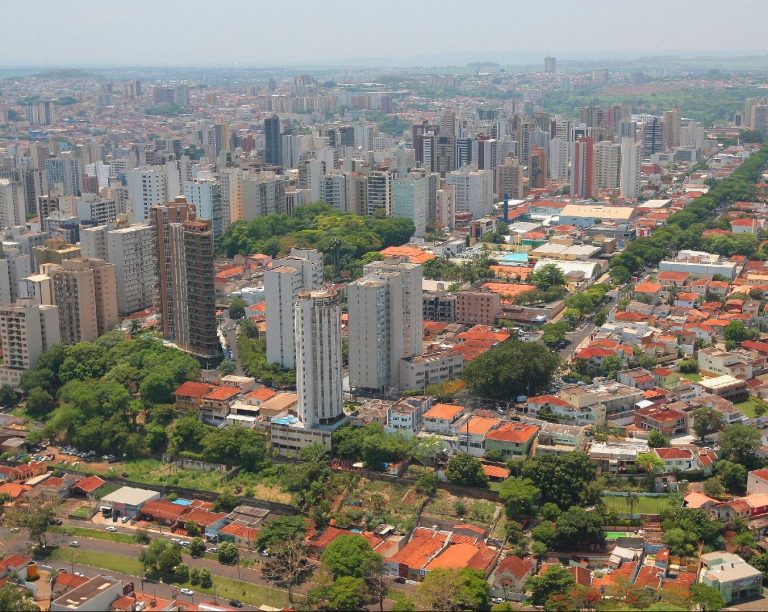 Ribeirão sofre com Covid-19 e se reinventa para manter força do mercado cervejeiro