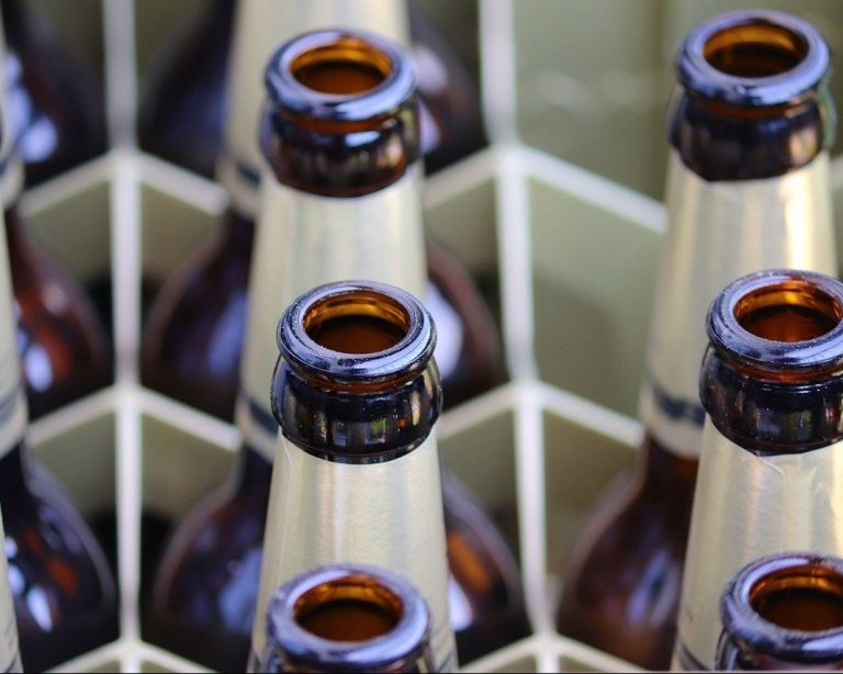 Em novo mês de queda, produção de bebidas alcoólicas recua 8,3% em maio