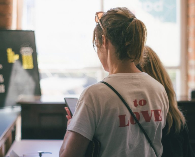 Heineken e startup se unem para adaptar cardápios ao meio digital