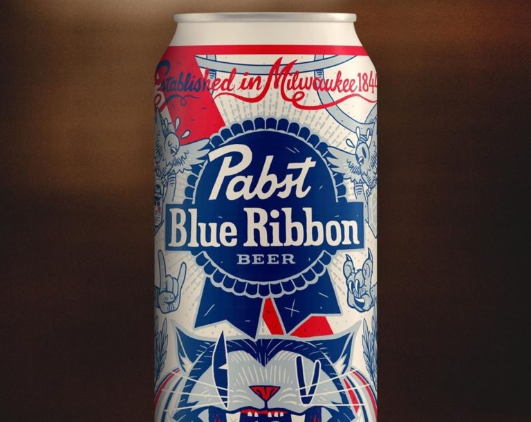 Centenária norte-americana Pabst Blue Ribbon chega ao mercado brasileiro