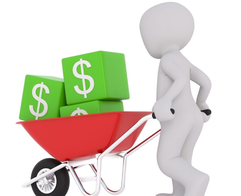 Inflação dos alimentos dispara no país, mas preço da cerveja segue em desaceleração