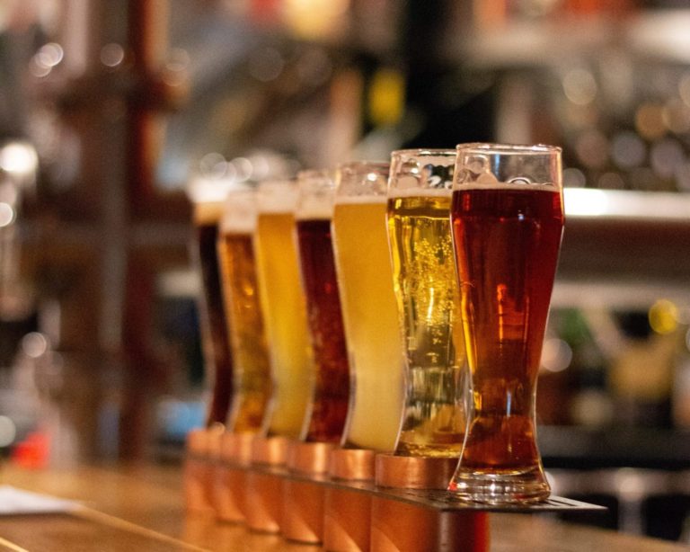 Sommelier de cerveja ganha de 3 a 10 mínimos, mas 64% não trabalham na área