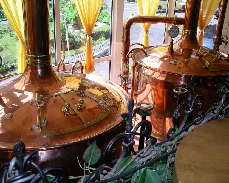 Fabricação de bebidas alcoólicas inicia 2021 com expansão de 3,3%