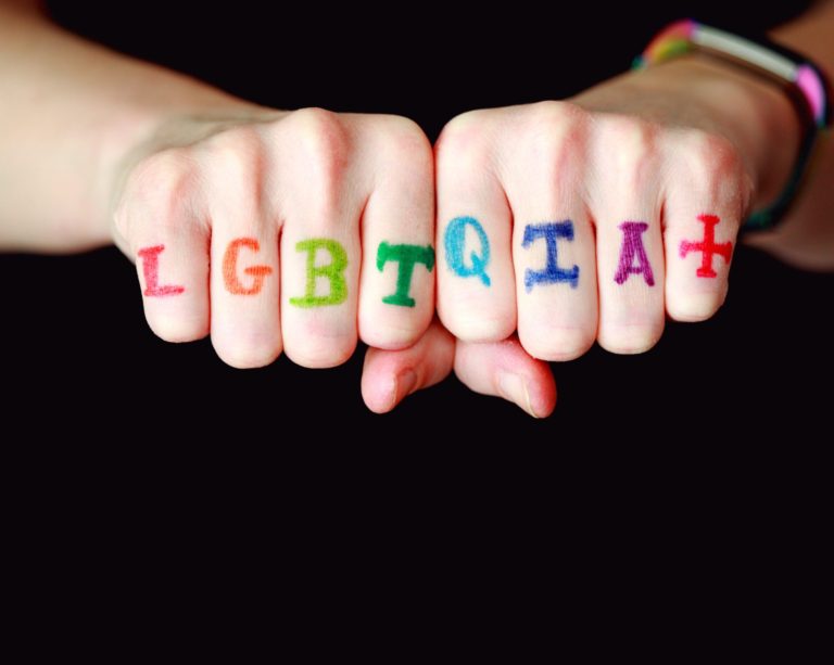 Heineken participa de feira de diversidade e oferece chances a profissionais LGBTQIA+