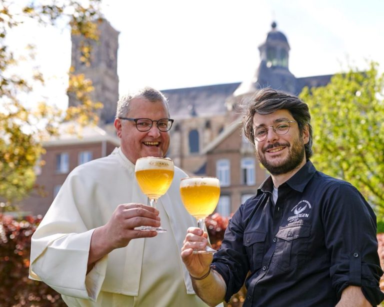 Cerveja volta a ser produzida em abadia na Bélgica após mais de 200 anos