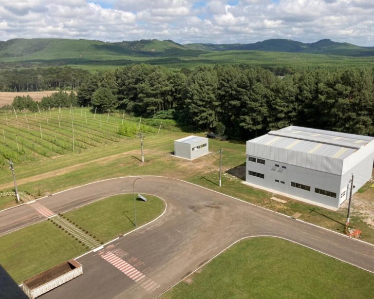 Processamento de lúpulo e máquinas de vendas: Os frutos das parcerias da Ambev