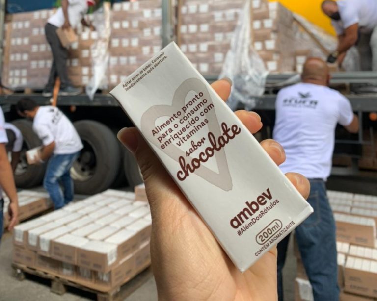 Conheça a bebida com malte da Ambev para ajudar pessoas em vulnerabilidade