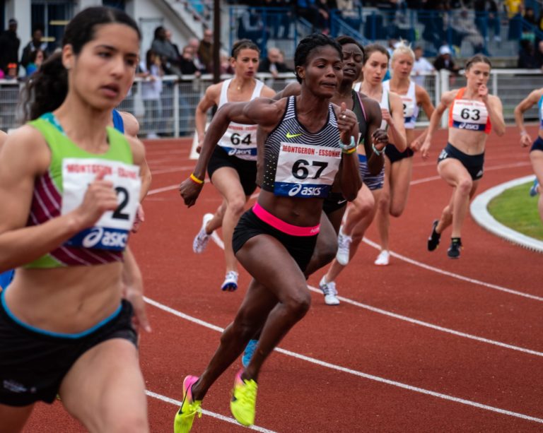 Por igualdade, Michelob Ultra investirá US$ 100 milhões no esporte feminino em 5 anos