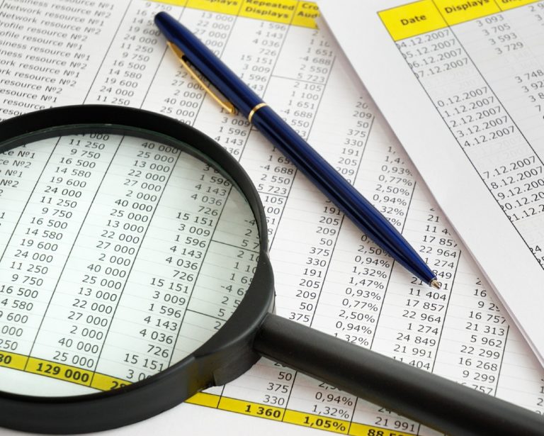 Ação da Ambev dispara após balanço e tem maior alta em mês de perdas do Ibovespa