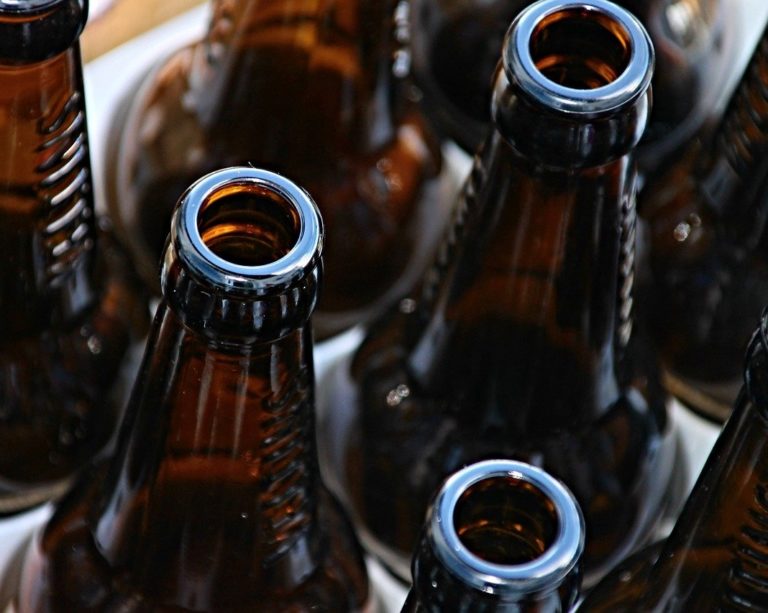 Ação da Ambev começa o ano na contramão do Ibovespa e desvaloriza 2,92% em janeiro