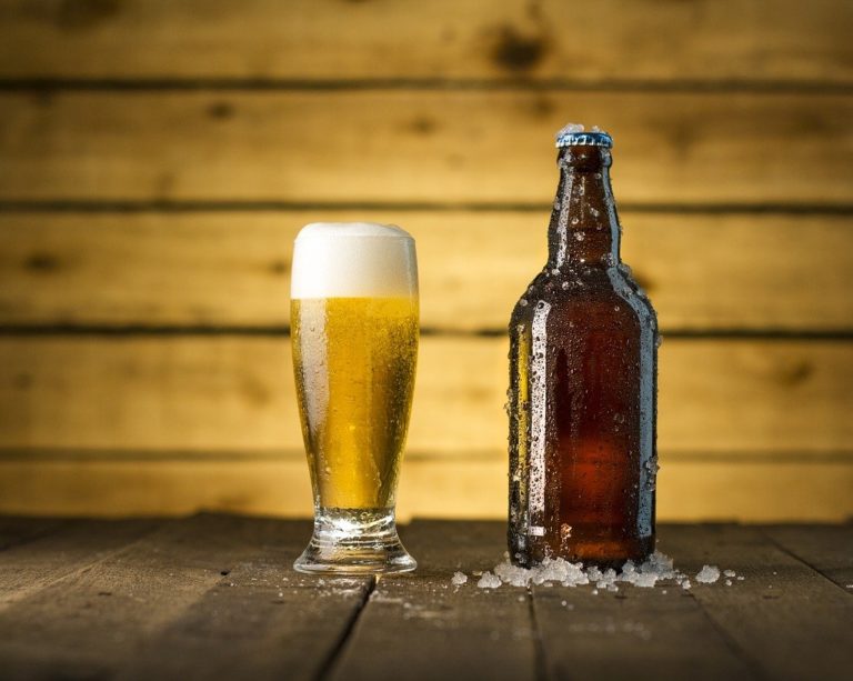 Como a construção de fábrica de vidros pela Ambev impacta a companhia e o setor