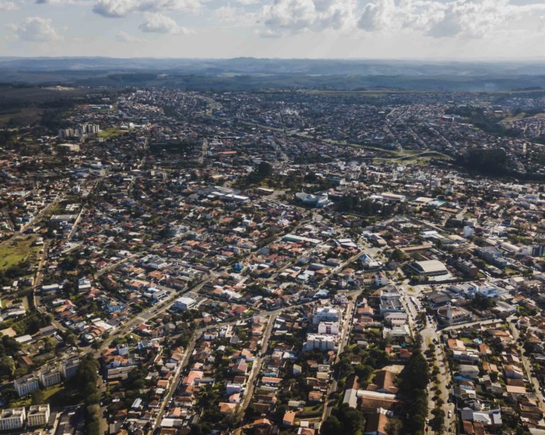 Heineken se une a projeto para tornar cidade 100% circular em embalagens no PR