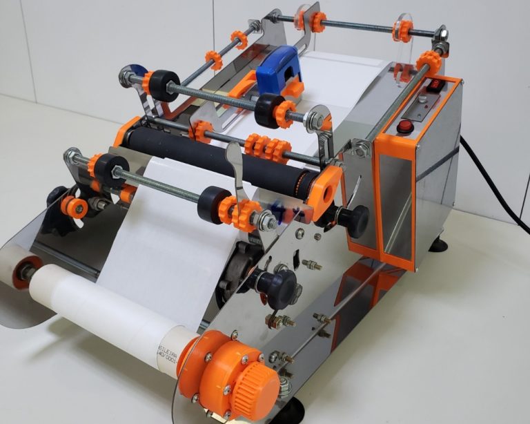 Lançada pela Label Sonic, rotuladora semiautomática promete minimizar erros