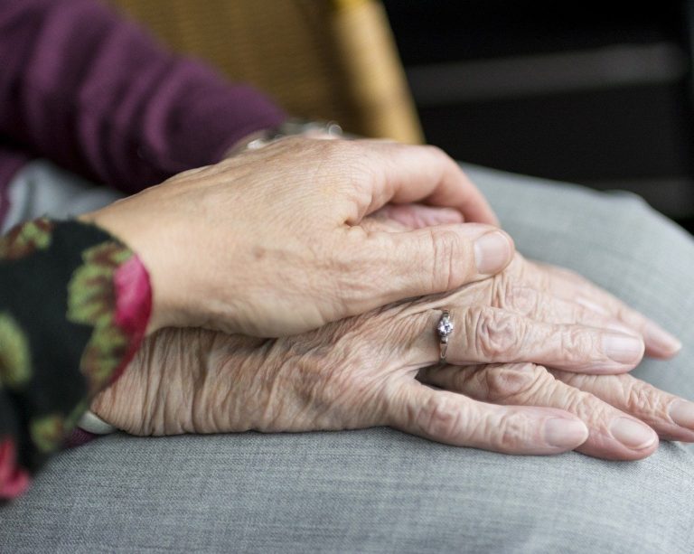 Balcão da Fabiana: Você sabe o que é etarismo? O que ele tem a ver com cerveja?