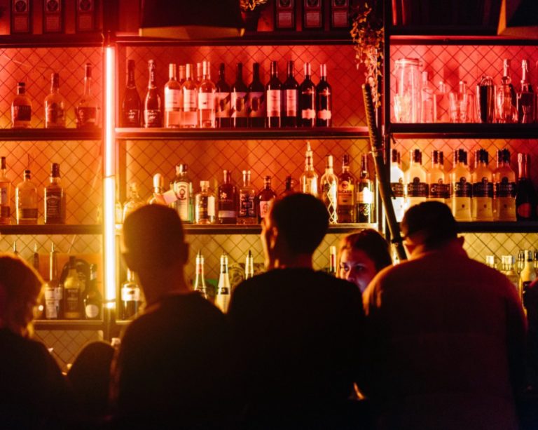 Macroeconomia desafia retomada do setor cervejeiro em nova fase, aponta startup