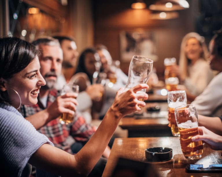 Bares aproveitam reaquecimento, mas sofrem com endividamento e custos