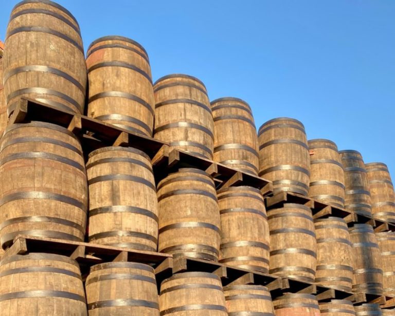 Como barris de madeira provocam sabores diferenciados nas cervejas