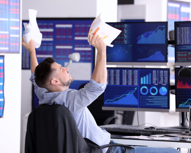 Ação da Ambev valoriza pelo 2º mês seguido e quase supera perdas do 1º semestre