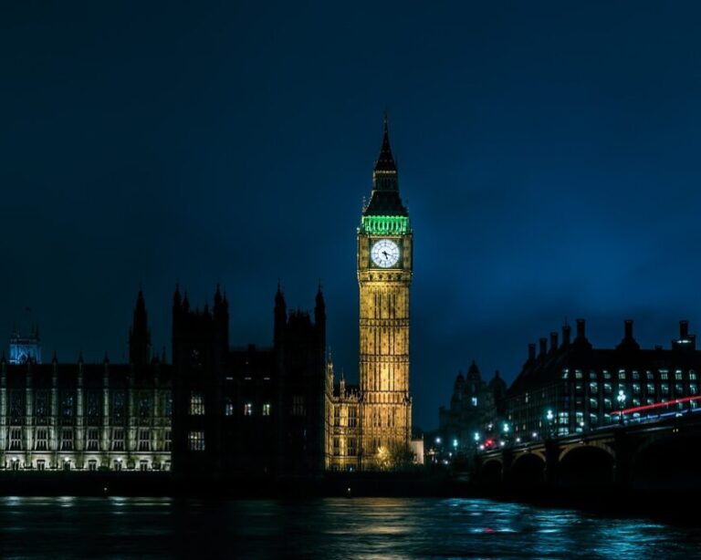 Crise no Reino Unido: Congelamento de impostos para cervejarias é anulado