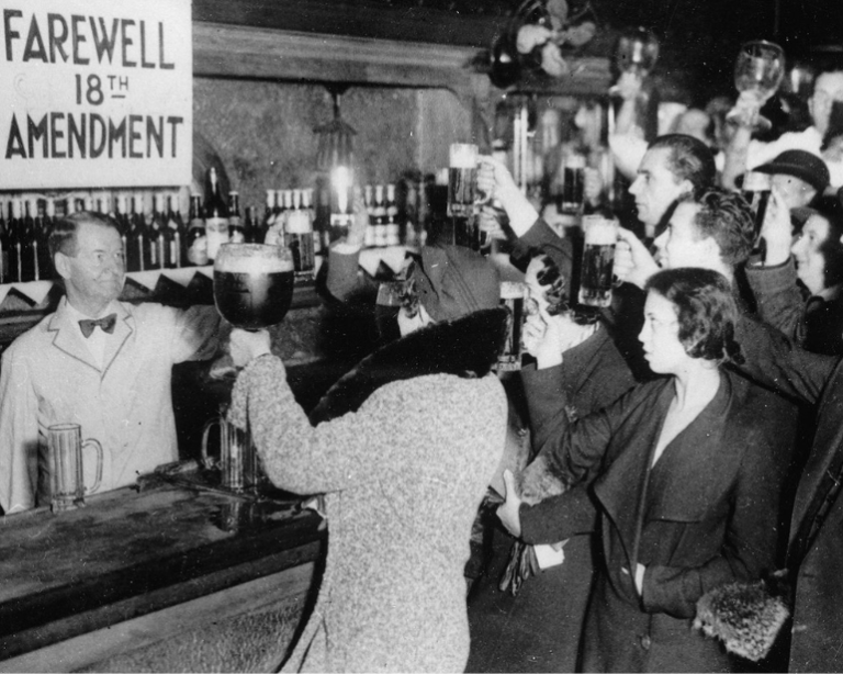 Balcão do Profano Graal: As consequência da lei seca nos Estados Unidos