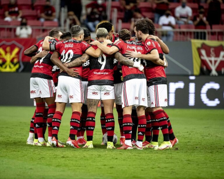 Jogo do Flamengo no Espírito Santo terá 15 mil litros de chope de graça para torcida