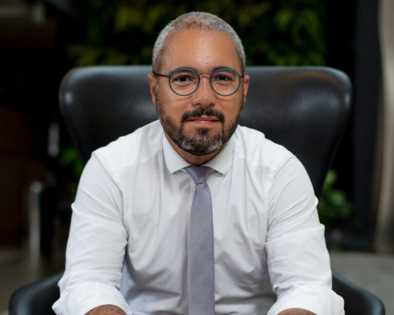 Entrevista: Unificação e reforma tributária pautam presidente do Sindicerv