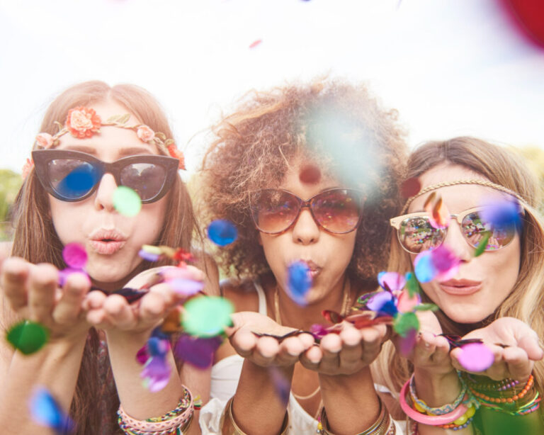 Carnaval provoca alta no faturamento e busca por reconexão com jovens