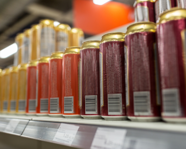 Cerveja sobe menos do que o IPCA em março, mas alta supera 10% em 12 meses