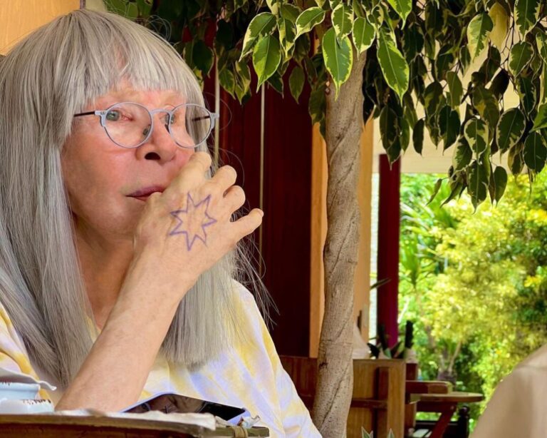 Adeus à revolucionária: Ousadia de Rita Lee rendeu cerveja criada por mulheres