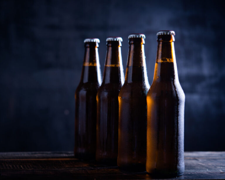 Ambev amplia lucro em 8% mesmo com vendas estáveis no primeiro trimestre