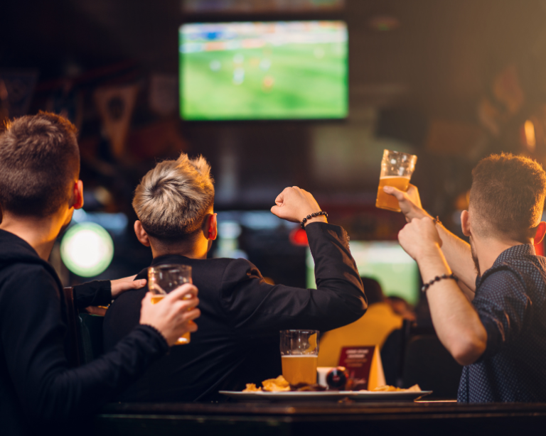 Por final da Copa, pubs ingleses querem vender cerveja a partir das 10h