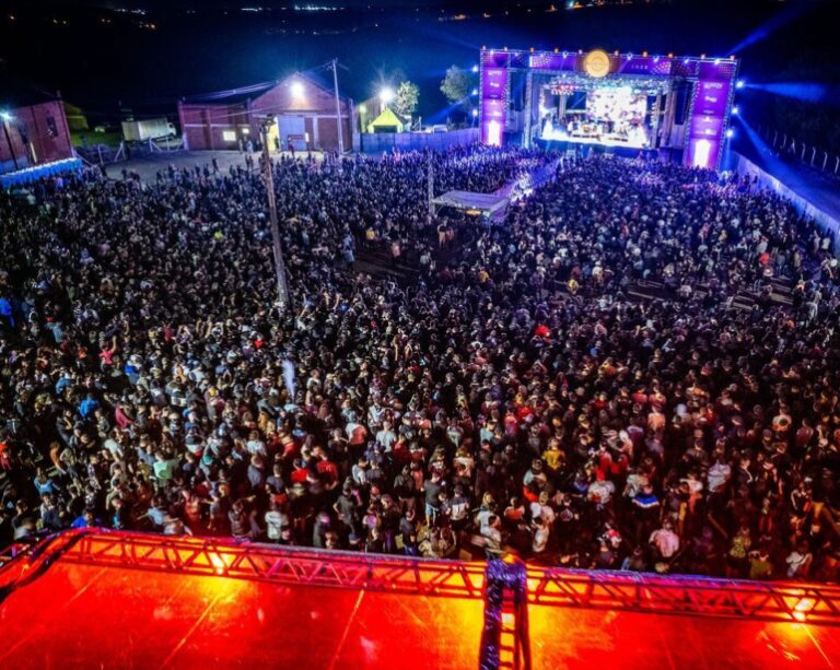 Ligada ao universo do rock, Leuven cria cerveja para festival no interior paulista