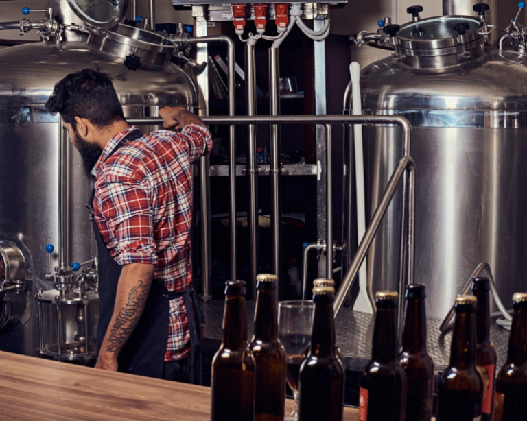 Produção de alcoólicas cresce pelo 2º mês seguido, mas ainda retrai em 2023