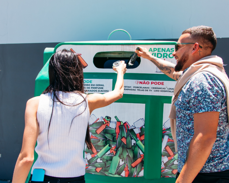 Vidro Vira Vidro supera 2,3 mil toneladas recicladas e ultrapassa meta de PEVs