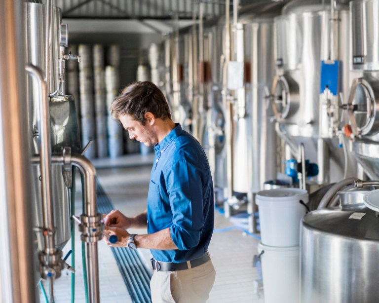 Balcão do Advogado: Cobranças ilegais de conselhos profissionais