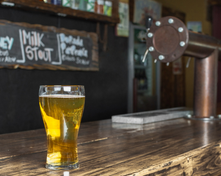 Balcão da Fabiana: Balanço de um ano difícil e desejos de 2024 cervejeiro melhor