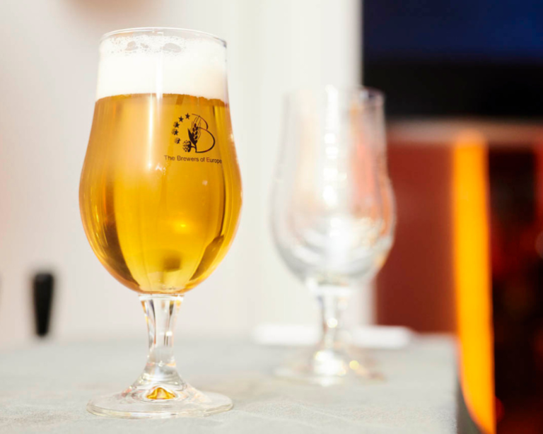 Venda de cerveja na Europa cresce, mas segue abaixo do nível pré-pandemia